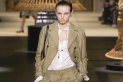 Thời trang - Dior 2024 làm nổi bật Miss Dior huyền thoại