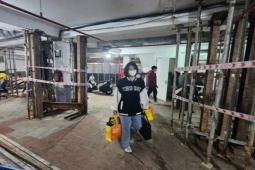 Tin tức trong ngày - Cột chung cư mini 'chống nạng' ở Hà Nội 'mất khả năng chịu lực'