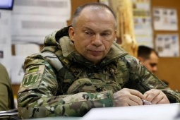 Thế giới - Tổng Tư lệnh Ukraine lần đầu thừa nhận cấp dưới "sai lầm"