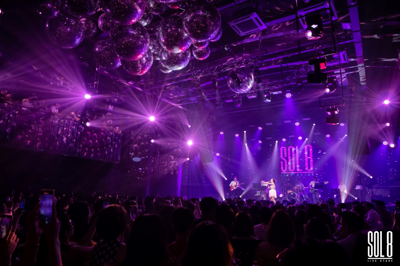 Show diễn Hà Nhi của SOL 8 - Live Stage chật kín ghế ngồi. Ảnh: SOL 8