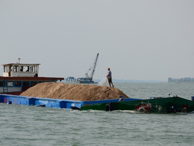 Tin tức trong ngày - Dùng cát nhân tạo thay thế hoàn toàn cát tự nhiên 'không khả thi'