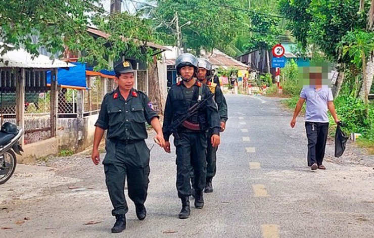 Phó Thủ tướng Trần Lưu Quang yêu cầu làm rõ nguyên nhân xảy ra vụ gần 200 học viên cai nghiện ở Sóc Trăng bỏ trốn và phải xử lý nghiêm các vi phạm... Ảnh: VĂN ĐỨC