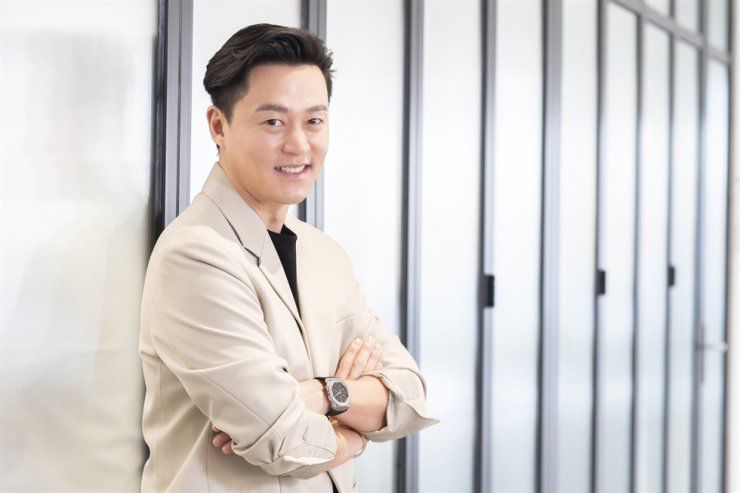 Lee Seo Jin vướng vào ồn ào quay lén, chụp ảnh nhạy cảm người tình.