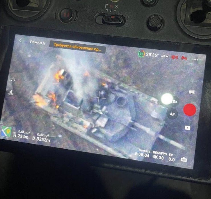 Xe tăng M1 Abrams bị phá hủy trong xung đột ở Ukraine (ảnh: RT)