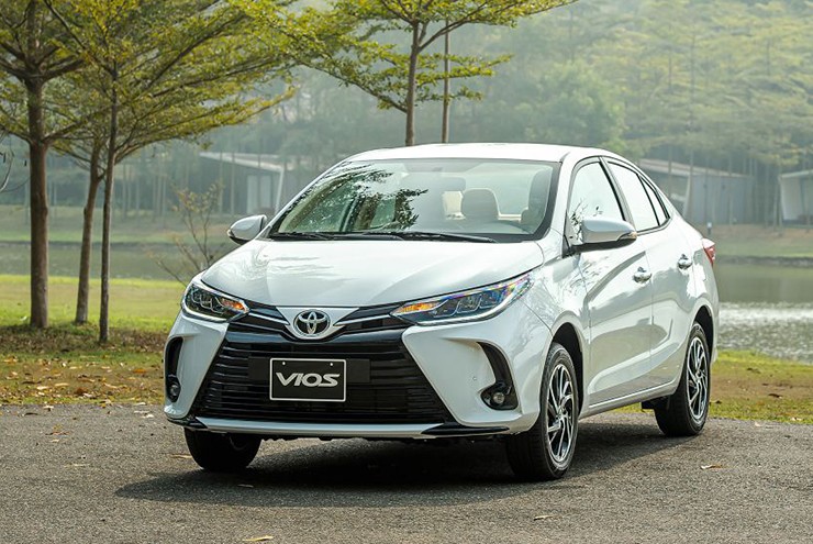 Đánh giá Toyota Vios: Sedan “quốc dân” có thêm mức giá ưu đãi mới - 1