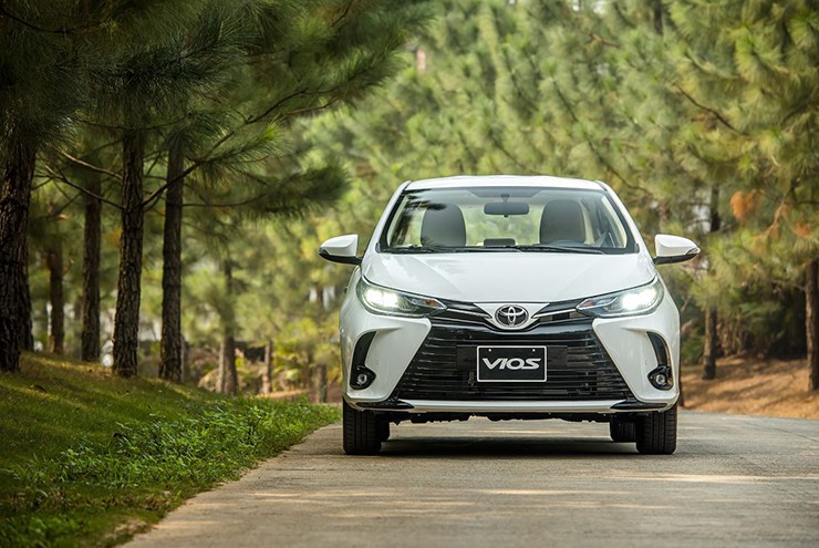 Đánh giá Toyota Vios: Sedan “quốc dân” có thêm mức giá ưu đãi mới - 2