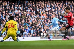 Bóng đá - Onana gồng gánh hàng thủ MU: Bản lĩnh xóa tan nghi ngờ, "Quỷ đỏ" được an ủi