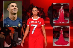 Bóng đá - Bạn gái Ronaldo mặc áo MU diễn thời trang, hé lộ thời điểm CR7 giải nghệ