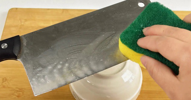 Dao có cùn đến đâu, chỉ với 1 thao tác này lại sắc bén như mới mà không cần dùng đá mài - 2