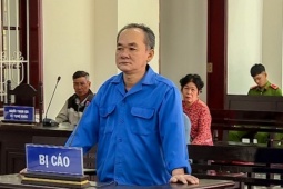 Án mạng do mâu thuẫn từ việc mò ốc dưới kênh