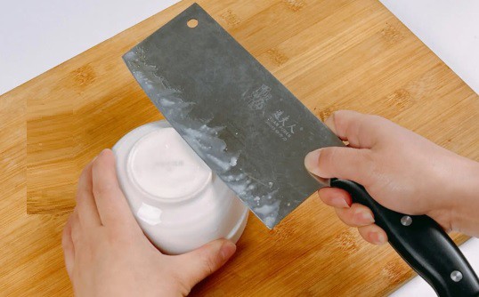 Dao có cùn đến đâu, chỉ với 1 thao tác này lại sắc bén như mới mà không cần dùng đá mài - 3