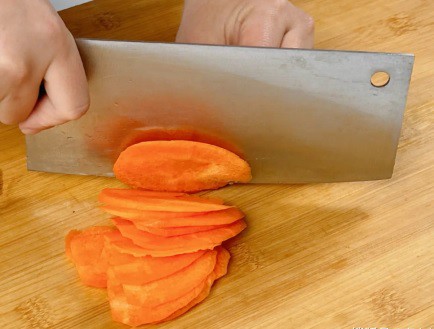 Dao có cùn đến đâu, chỉ với 1 thao tác này lại sắc bén như mới mà không cần dùng đá mài - 4