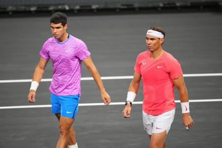 Alcaraz (bên trái) "khắc cốt ghi tâm" tinh thần chiến đấu và tâm lý vững vàng của Nadal (phải)