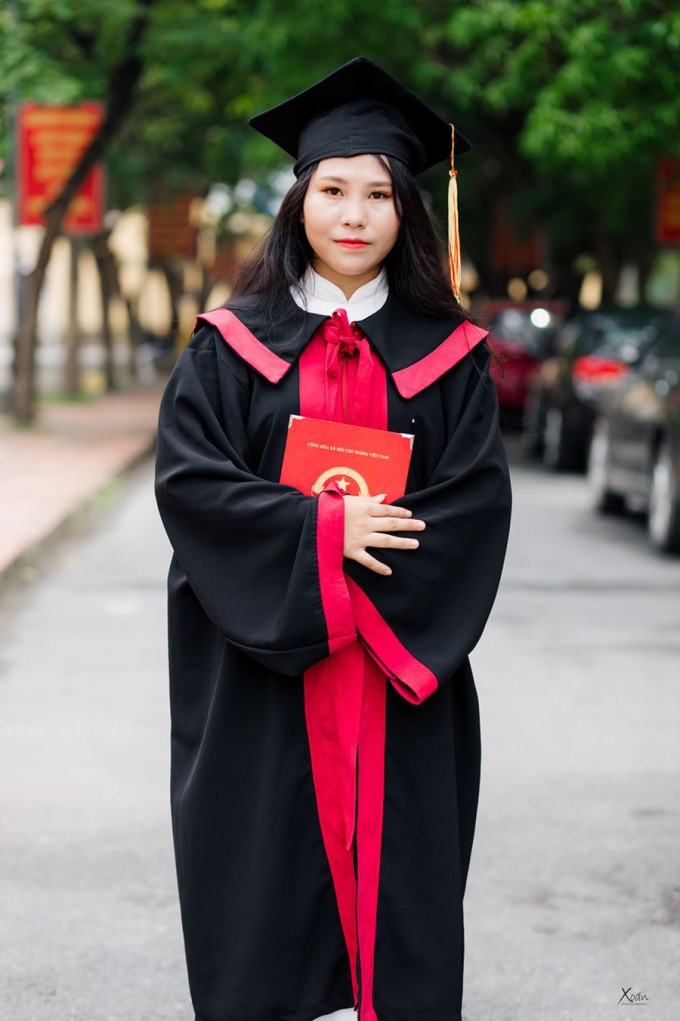 Sùng Thị Sơ trong lễ tốt nghiệp cấp 3 năm học 2020-2021. Ảnh: Nhân vật cung cấp