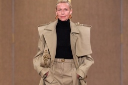 Thời trang - Trái cây thành ý tưởng sáng tạo cho bộ sưu tập phù phiếm của Balmain