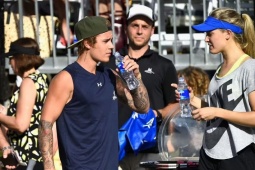 Thể thao - Mỹ nhân tennis Bouchard từ chối tình cảm của &quot;Hoàng tử nhạc pop&quot; Bieber