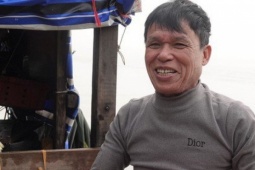 Thị trường - Tiêu dùng - Trúng đậm ngao tím gần bờ, ngư dân phấn khởi hốt tiền triệu