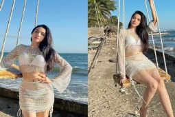 Thời trang - "Quý cô bị bạo hành" U40 vẫn quyến rũ, thích mặc áo tắm màu trắng tôn đường cong