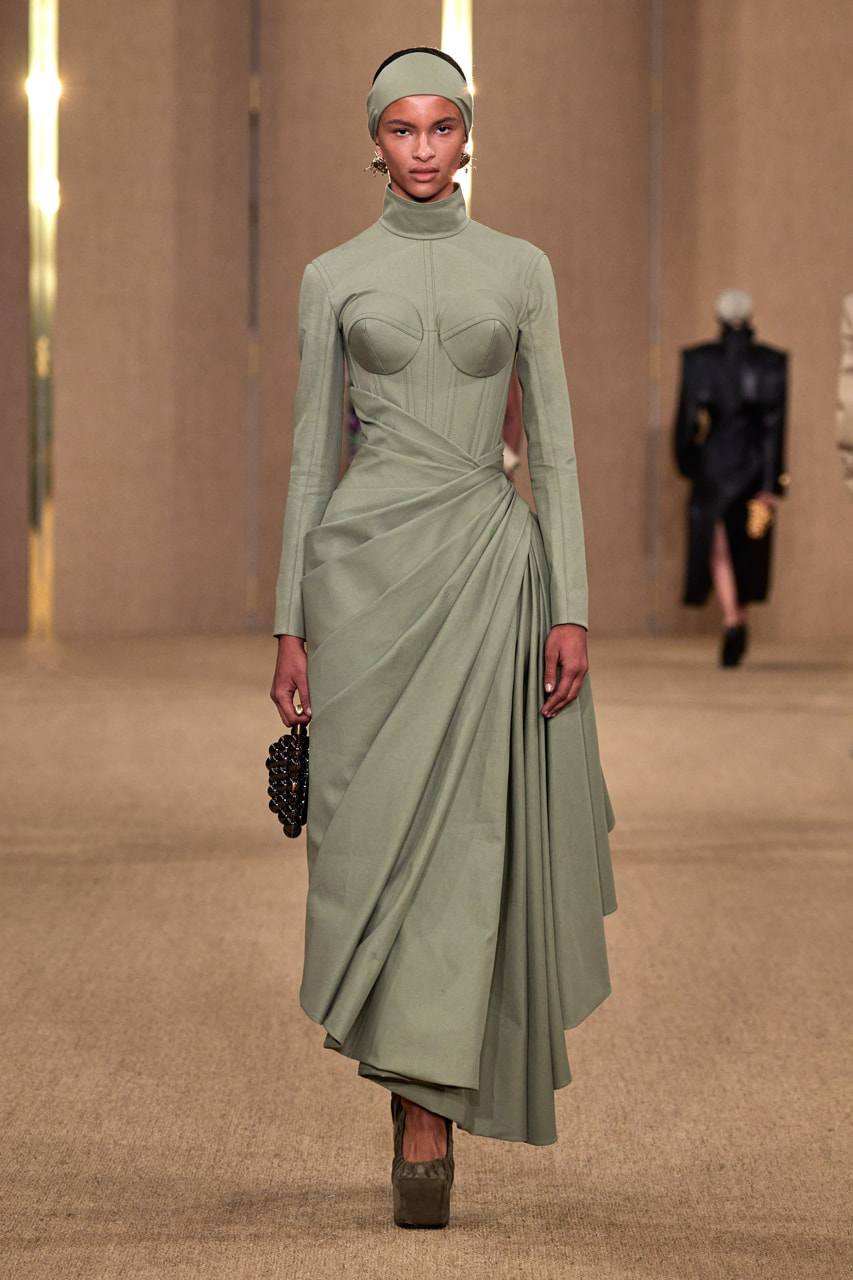 Trái cây thành ý tưởng sáng tạo cho bộ sưu tập phù phiếm của Balmain - 15