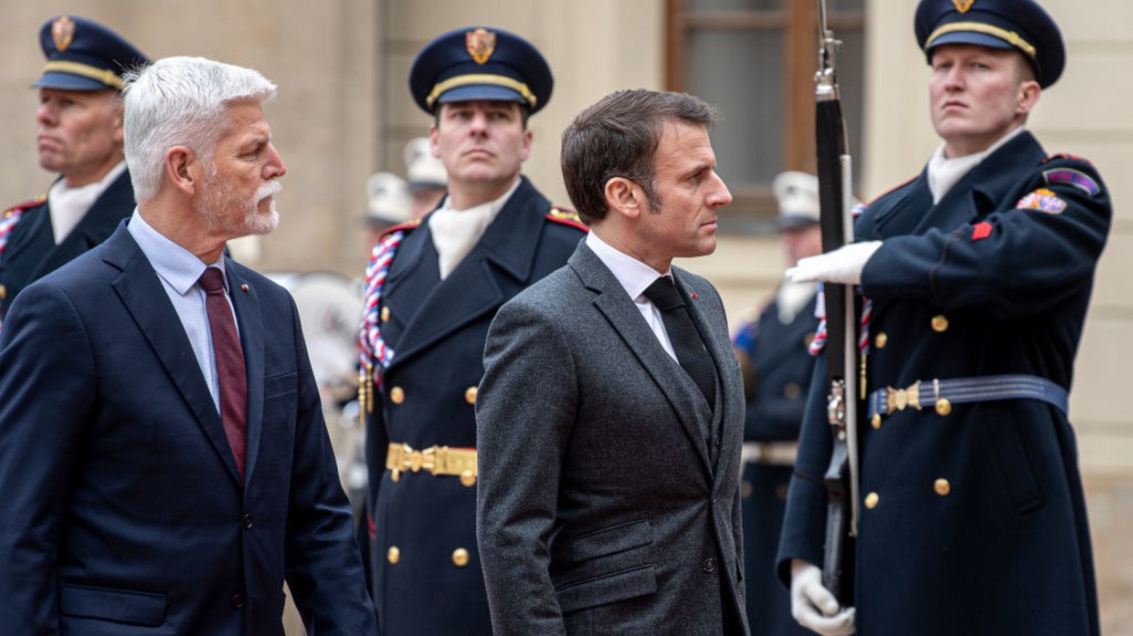Tổng thống Pháp&nbsp;Emmanuel Macron&nbsp;thăm CH Czech hôm 5/3.