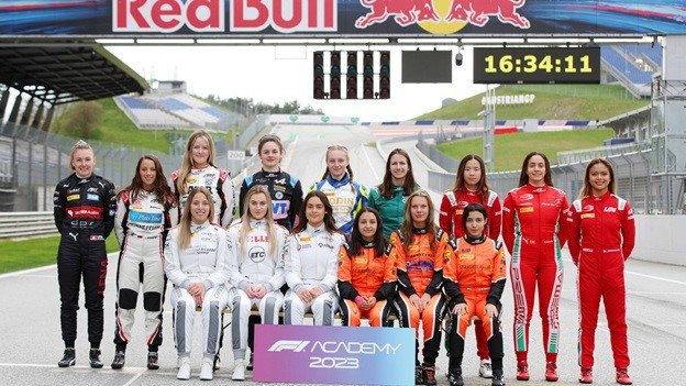 Các tay đua nữ của F1 Academy 2024 sẽ được tích lũy điểm FIA Superlicense