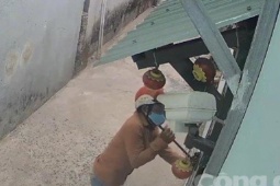 An ninh - Xã hội - Chủ vắng nhà, trộm cạy bung hai ổ khoá chỉ trong... 10 giây