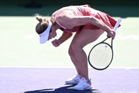 Fan tennis phản ứng dữ dội khi Simona Halep thoát án phạt doping