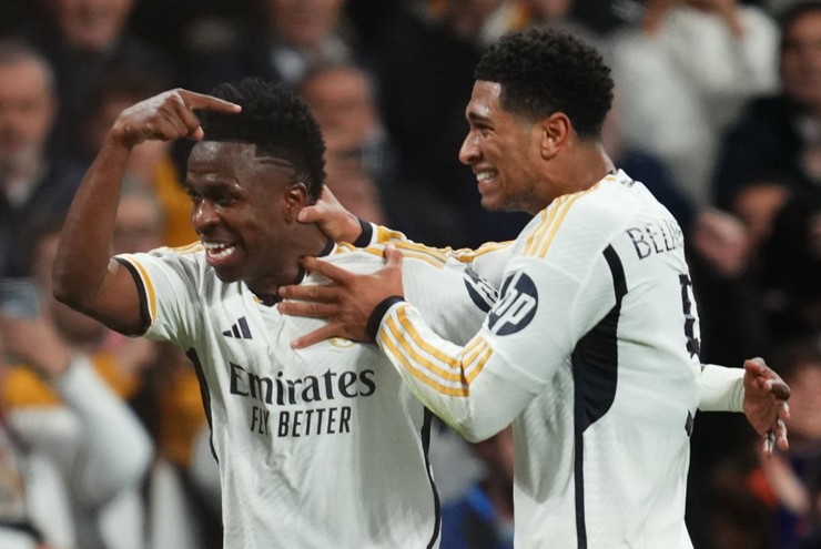 Niềm vui của Bellingham và Vinicius sau khi họ giúp Real Madrid có bàn mở điểm trước Leipzig