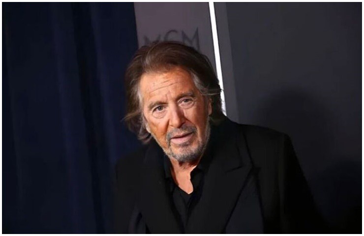 'Bố già' Al Pacino (83 tuổi) là diễn viên nổi tiếng của Hoa Kỳ, ông từng giành giải Oscar, Quả cầu vàng.
