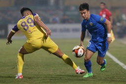 Trực tiếp bóng đá Hà Nội - Quảng Nam: Tăng Tiến nhận thẻ đỏ (V-League) (Hết giờ)