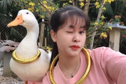 Talk với Sao - Cô gái miền Tây trong dự án phim quốc tế: Không dám nghĩ là người truyền cảm hứng