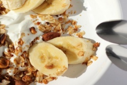 Đàn ông - Kết hợp 3 món dễ kiếm này giúp bạn có giấc ngủ ngon