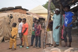 Thế giới - Trường học tiểu học ở Nigeria bị tấn công, gần 300 học sinh bị bắt cóc