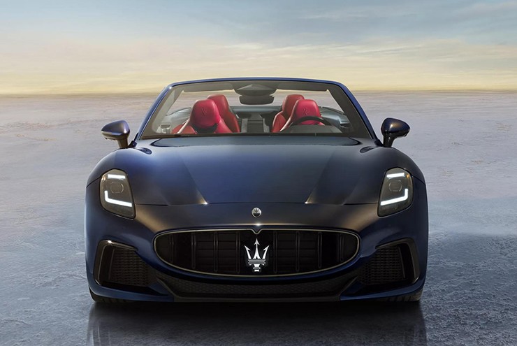 Maserati trình làng mẫu xe GranCabrio mui trần - 3