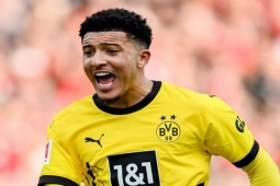 Bóng đá - Sancho "tàng hình" bị HLV Dortmund chê bai, khó được đá đúng sở trường