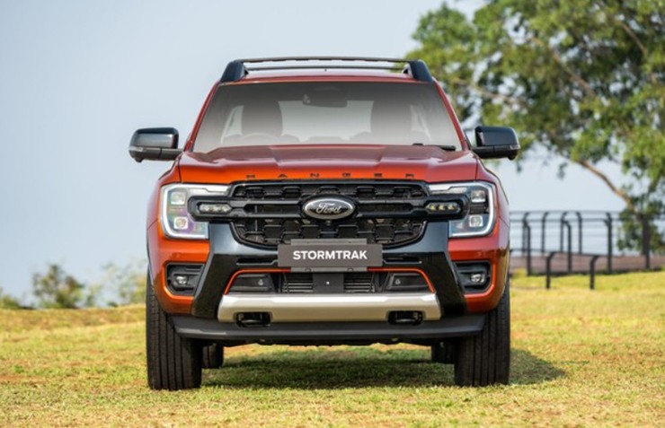 Đại lý Việt Nam báo giá Ford Ranger Stormtrak dự kiến từ 1,059 tỷ đồng
