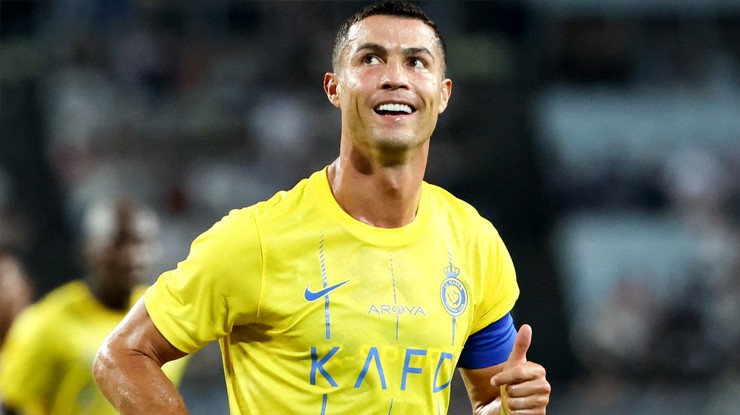 Ronaldo đã ở sườn dốc bên kia của sự nghiệp nhưng anh vẫn kiếm tiền rất giỏi
