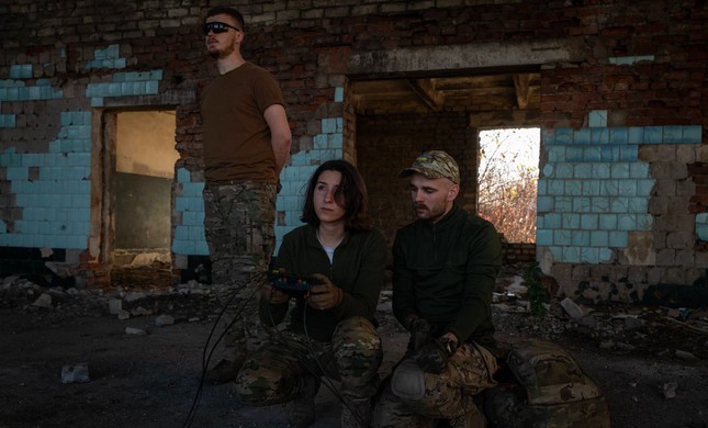 Stella, 30 tuổi, là thành viên của đơn vị trinh sát không người lái thuộc Lữ đoàn 47. (Ảnh: NYT)