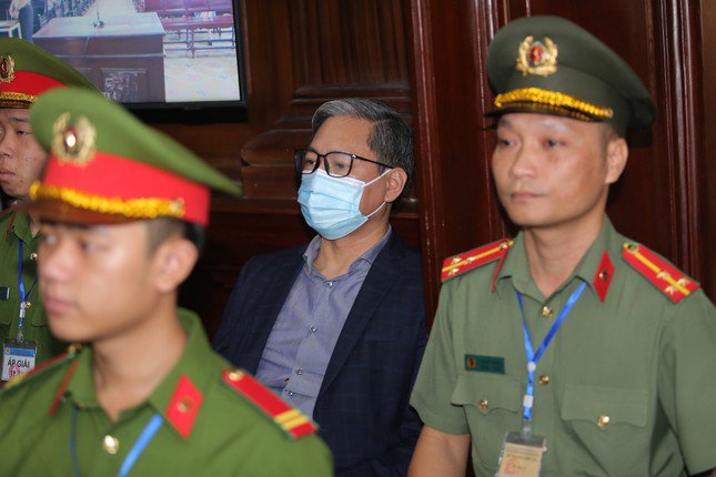Bị cáo Nguyễn Cao Trí tại phiên tòa sáng 11/3.