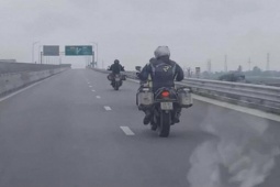 Tin tức trong ngày - Truy tìm nhóm người điều khiển mô tô trên cao tốc