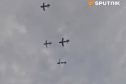 Thế giới - Khoảnh khắc loạt bom lượn Nga bật cánh sau khi rời Su-34, nhằm mục tiêu ở Ukraine bay tới