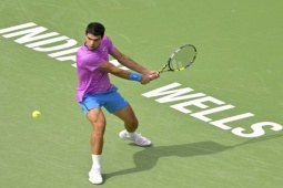 Thể thao - Alcaraz viết ám hiệu lạ chờ đấu Djokovic, hẹn "đòi nợ" tại Indian Wells 2024