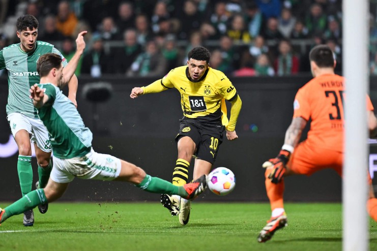 Sancho có lần đầu tiên ghi bàn cho Dortmund kể từ khi trở lại