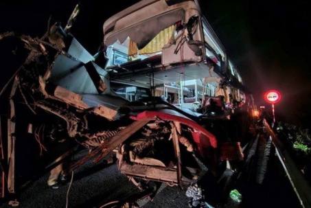 Vụ tai nạn trên cao tốc Cam Lộ - La Sơn: Hành khách kể lại giây phút kinh hoàng
