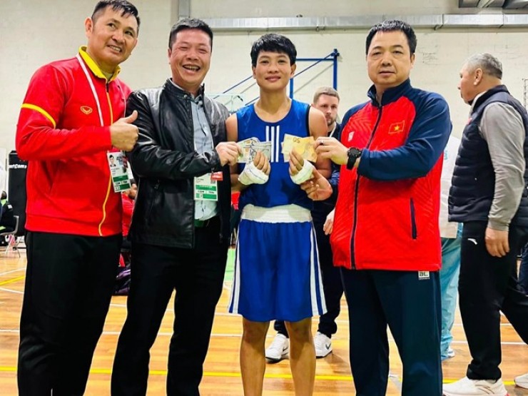 Võ sĩ Kim Ánh viết tiếp lịch sử boxing Việt Nam, ngoạn mục giành suất dự Olympic 2024