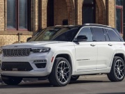 Jeep triệu hồi hơn 355.000 xe Grand Cherokee vì nguy cơ mất an toàn ở càng A trên