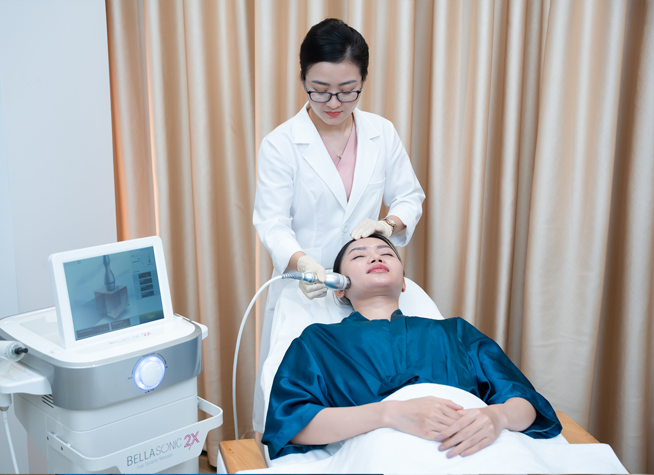 Bác sĩ Jenny Trúc luôn đảm bảo chất lượng chuyên môn, quy trình chuẩn y khoa