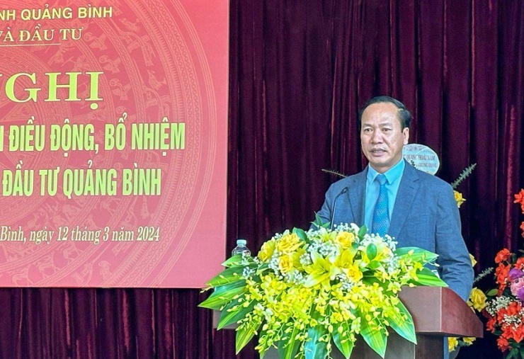 Ông Nguyễn Xuân Đạt, Giám đốc Sở Kế hoạch và Đầu tư tỉnh Quảng Bình phát biểu tại buổi lễ. Ảnh: B.THIÊN