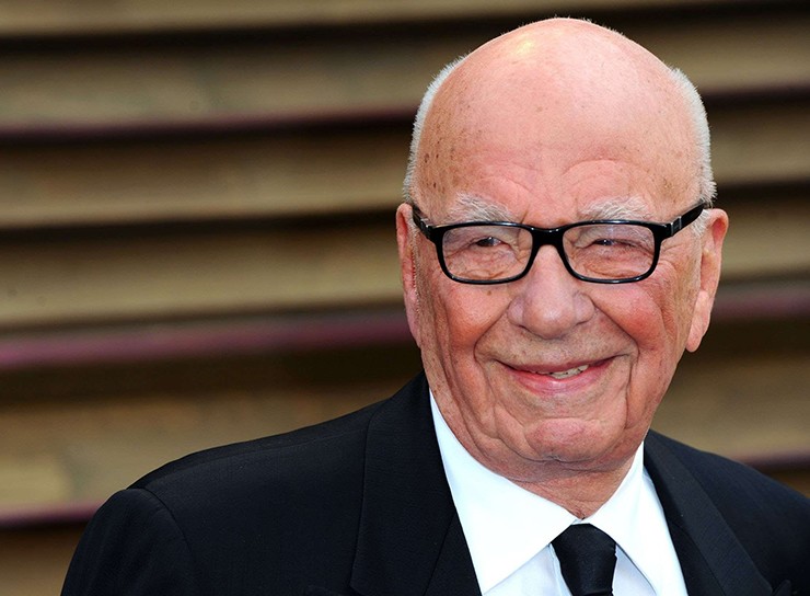 Rupert Murdoch, năm nay 92 tuổi, là tỷ phú nắm giữ đế chế truyền thông gồm Fox News, The Sun, The Times, The Wall Street Journal và The New York Post. 
