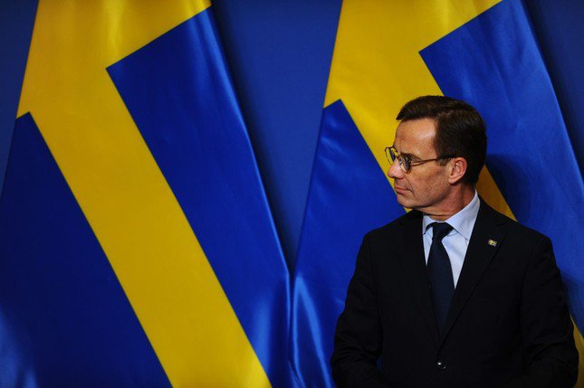 Sau khi quốc hội Hungary phê chuẩn tư cách thành viên NATO của Thụy Điển, Thủ tướng Thụy Điển Ulf Kristersson viết trên mạng xã hội X: “Thụy Điển sẵn sàng gánh vác trách nhiệm của mình đối với an ninh châu Âu-Đại Tây Dương”. Ảnh: Getty Images.